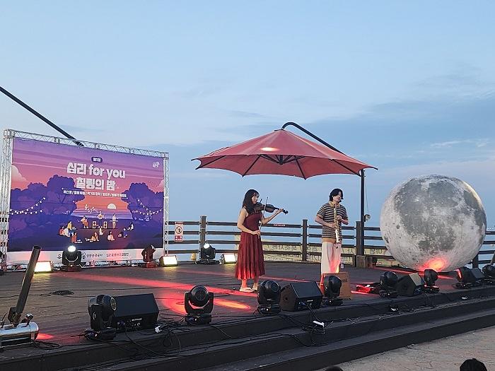 8.10._버스킹공연(튠어라운드)_십리_for_you_칠링의_밤.jpg